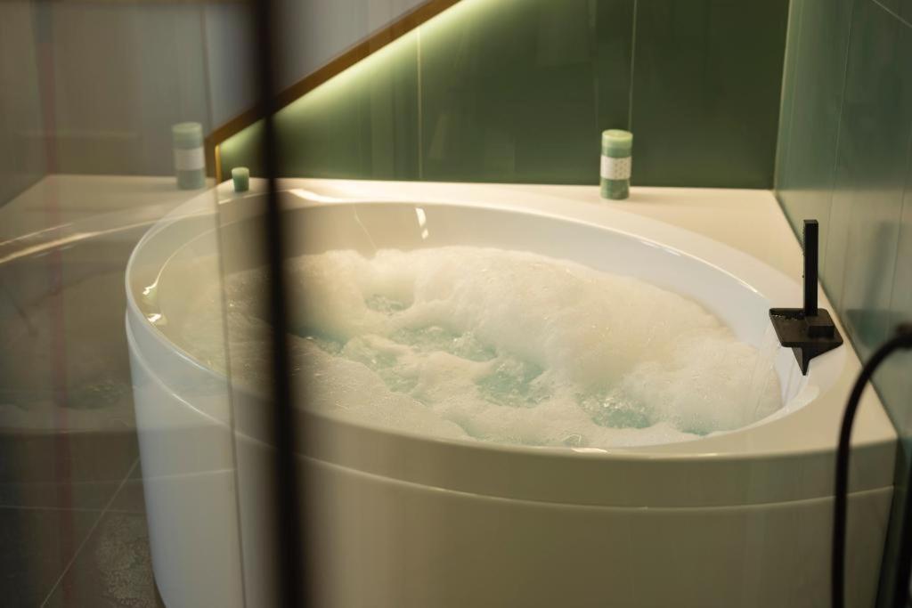 Bali Aqua&Charme Bed and Breakfast Gaeta Eksteriør billede
